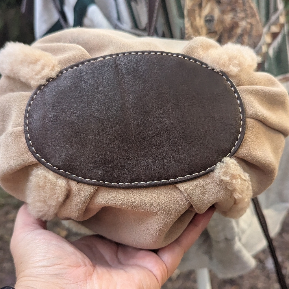Ugg Quinn Tan Suede Sherpa Bucket Bag Purse - Picture 15 of 16